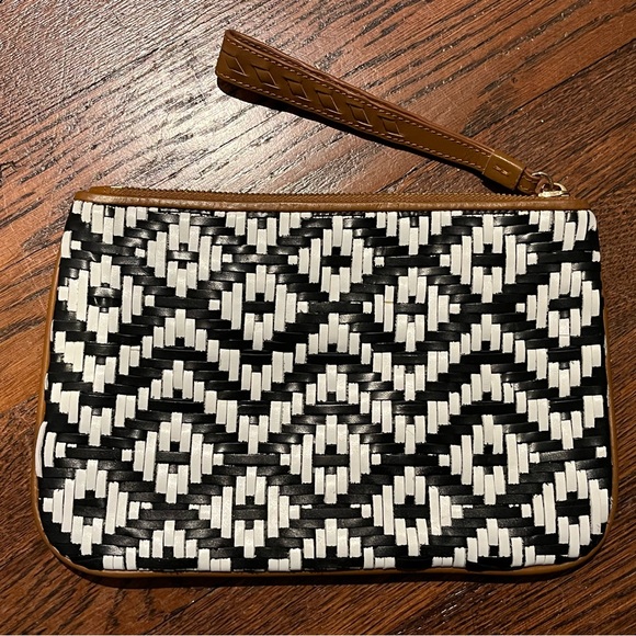 Linea Pelle Woven Leather Wristlet - Picture 3 of 6